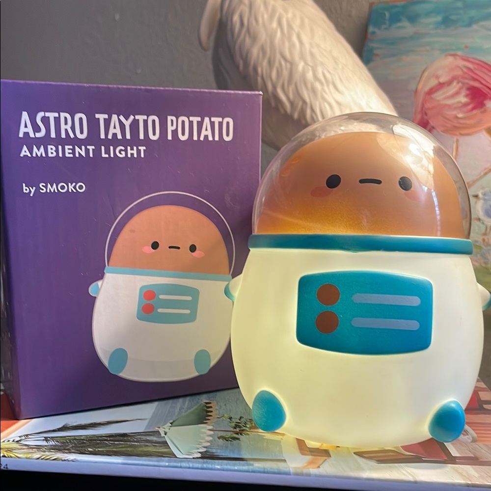 SMOKO! ASTRO TATO new w box, never used